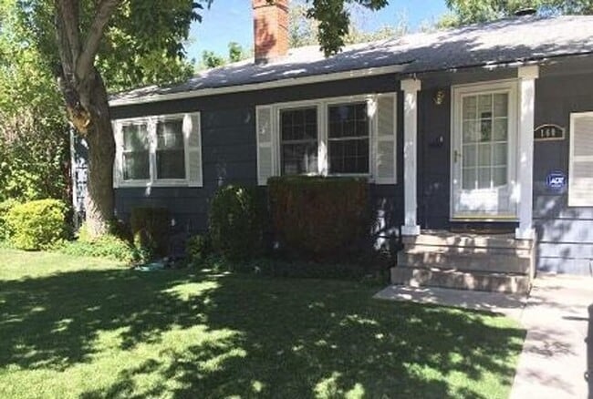 Building Photo - REDUCED TO LESS THAN $750 PER ROOMATE - CL... Rental