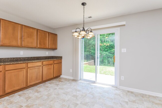 Photo - 182 Brookhaven Dr