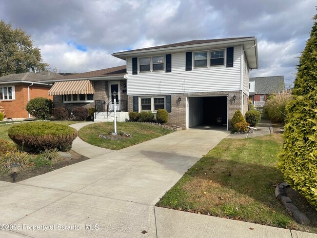 Photo - 708 Woodmere Ave