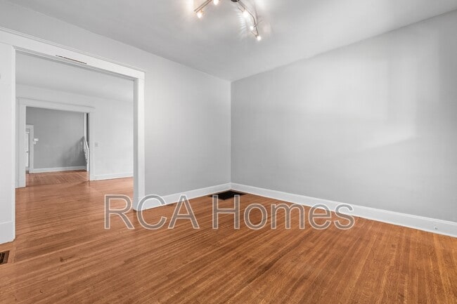 Photo - 1229 Pleasant St