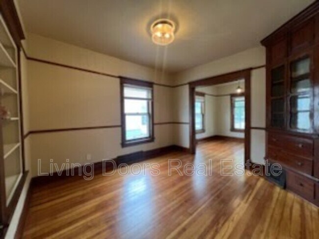 Photo - 602 C St