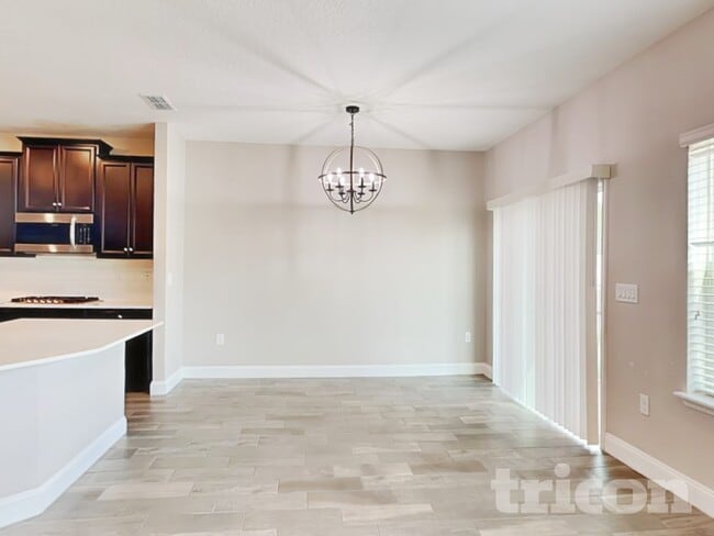 Photo - 195 Silver Creek Pl