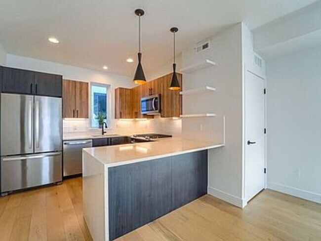 Photo - 2828 W 25th Ave Unidad 9