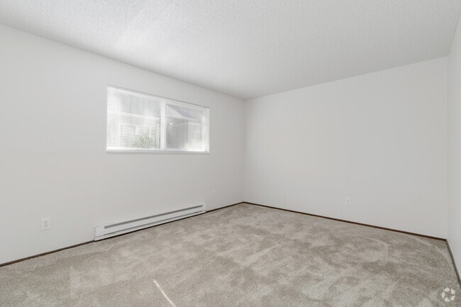1BR, 1BA - 788SF Bedroom