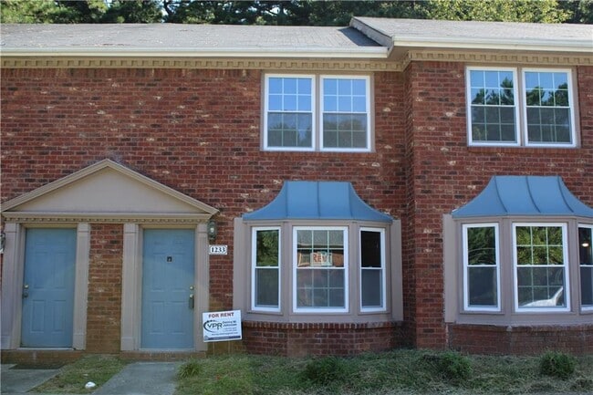 Photo - 1233 Sweet Pine Dr