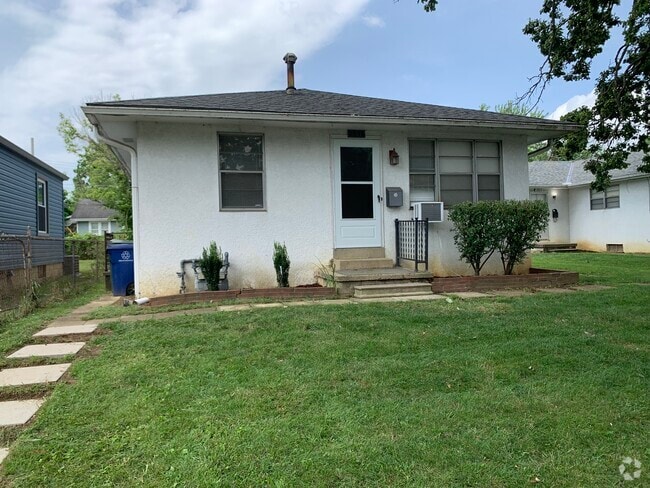 Building Photo - 2519 Parkwood Ave Unit 2519 Rental
