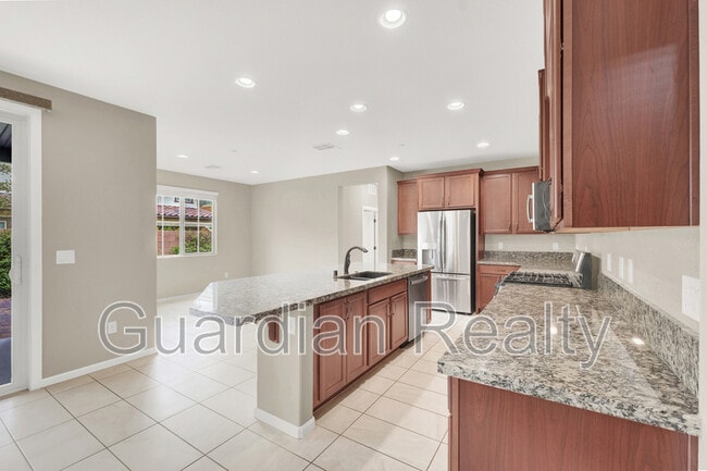 Photo - 2548 Sable Creek St
