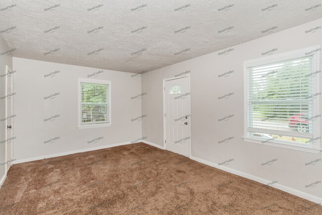 Photo - 802 Van Buren St