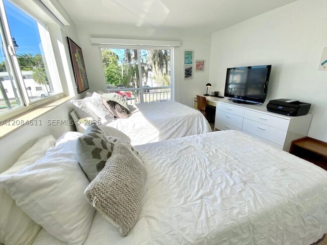 Photo - 3101 SW 27th St Unit 201