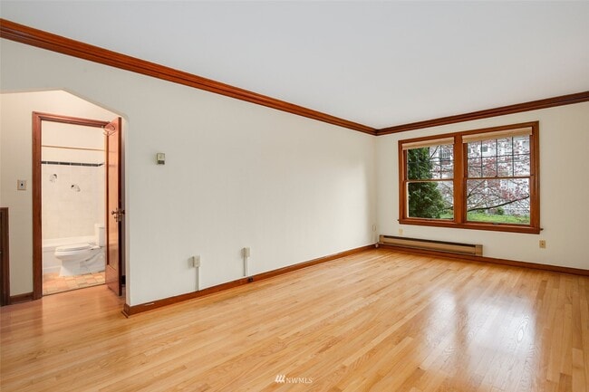 400 Boylston Ave E Unit 102