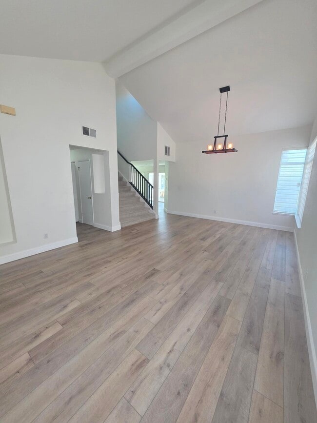 35 Beechwood Ct