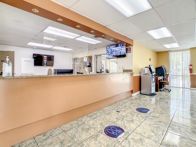 2295 W Irlo Bronson Memorial Hwy Unit Double Studio Renovated