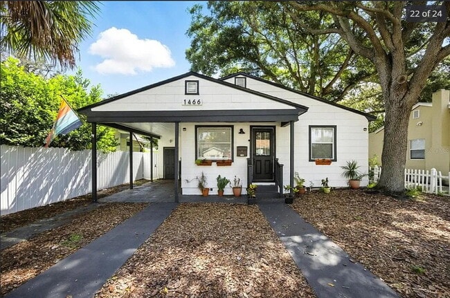 Building Photo - 1466 15th St S