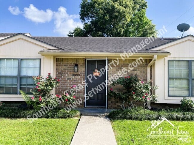 Building Photo - 1099 Sunmeadow Dr Rental