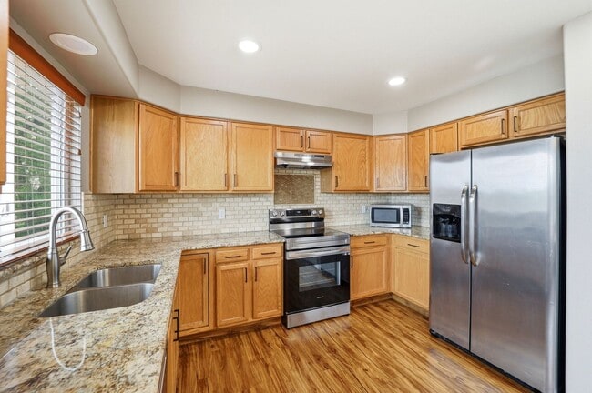 1108 Scarlet Oak Dr
