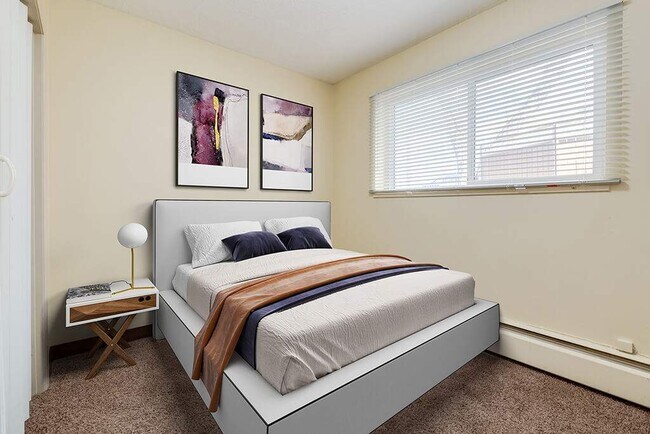 Photo - Exeter Court