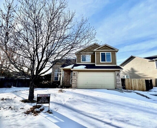 Spacious 4 Bed/3/5 Bath 2 Story w Finished... - Spacious 4 Bed/3/5 Bath 2 Story w Finished... House