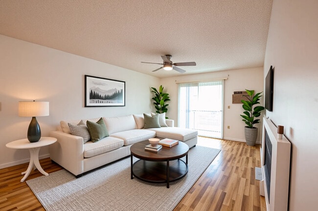 Building Photo - 8 Northbrook Dr