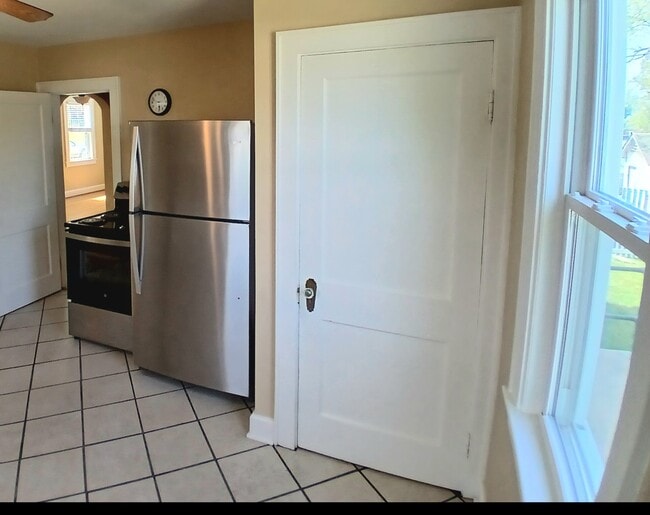 Photo - 199 N Bath Ave