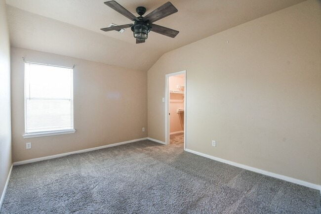 Building Photo - 5410 Linden Grove Ct