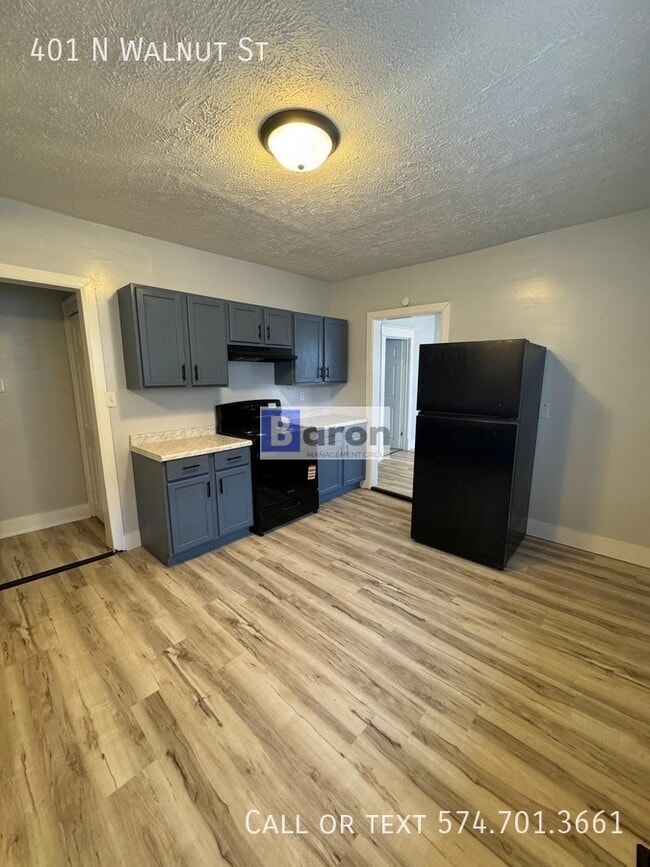 Photo - 401 N Walnut St