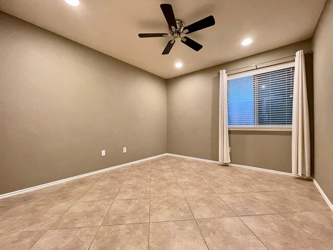 Photo - 3468 Flowstone Ln