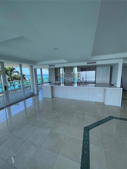 Photo - 5025 Collins Ave Unit 601