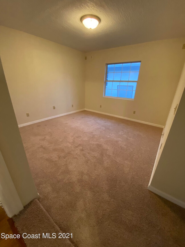 Photo - 1865 Guava Ave