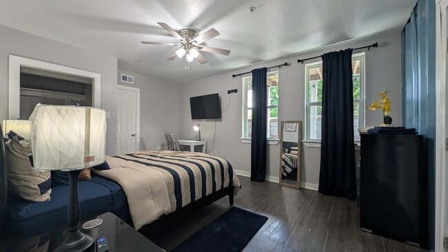 Photo - 2203 Tierwester St