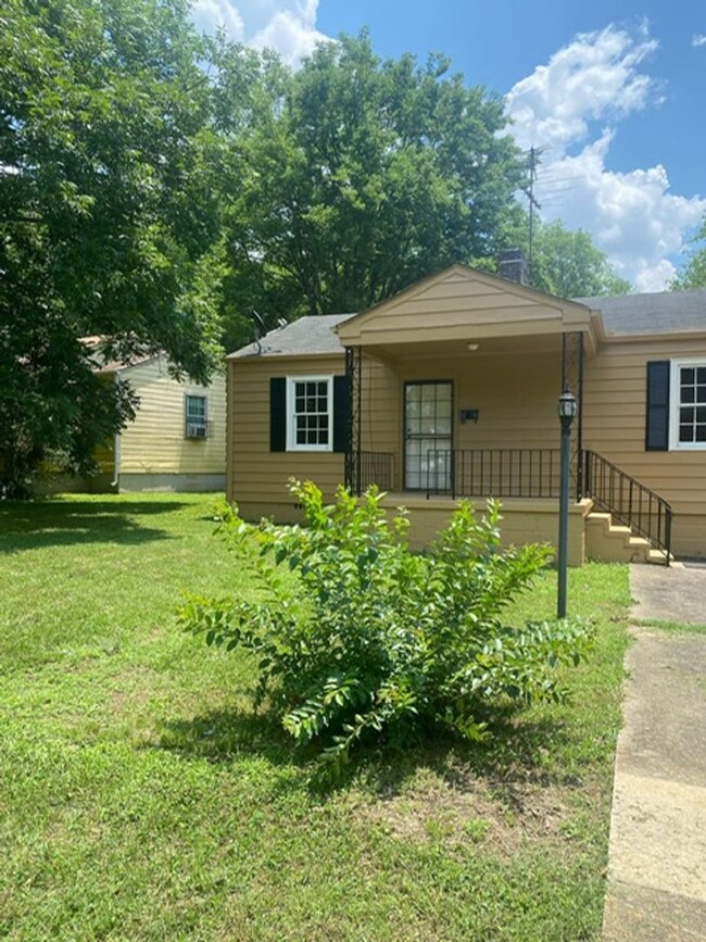 Photo - 2019 Lee Ct SW House