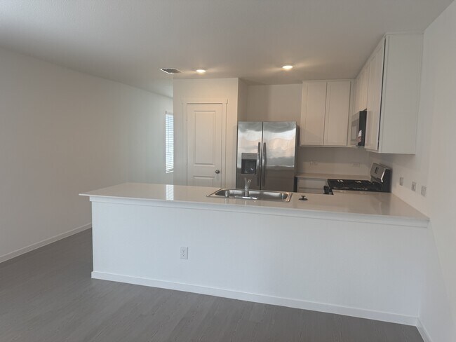 Photo - 1625 Elliott Rd