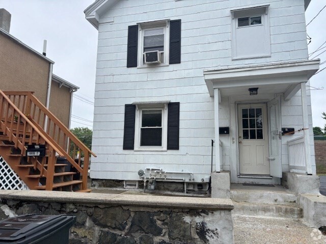 Building Photo - 5 Border St Rental