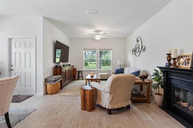 692 NW 126th Terrace Unit 692