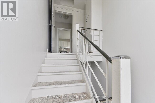 Photo - 319 Wilmington Ave Unité 3