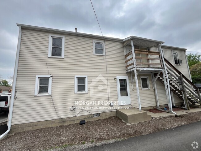 Building Photo - 917 E 8th St Unit 4 Rental