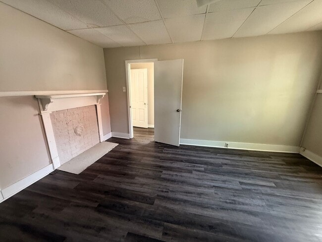 Photo - 223 N Tennessee St