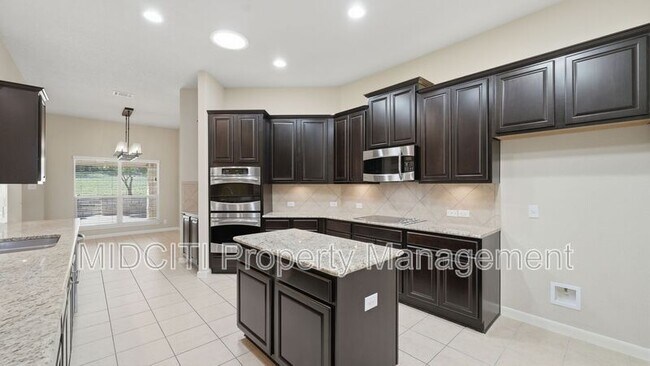 Photo - 842 Santa Cruz Ln