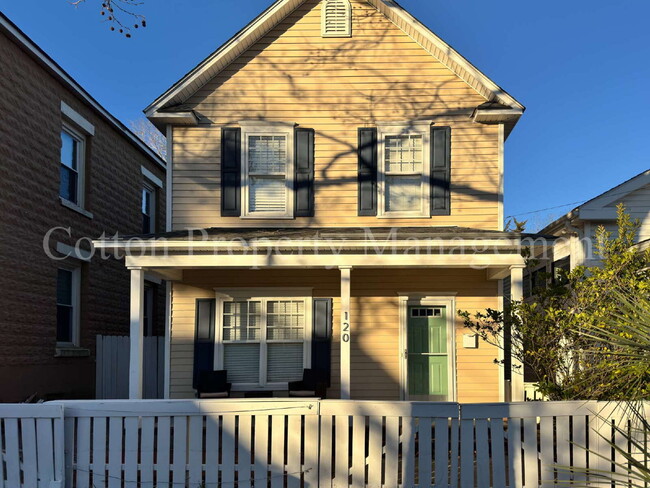 Building Photo - 120 S 9th St