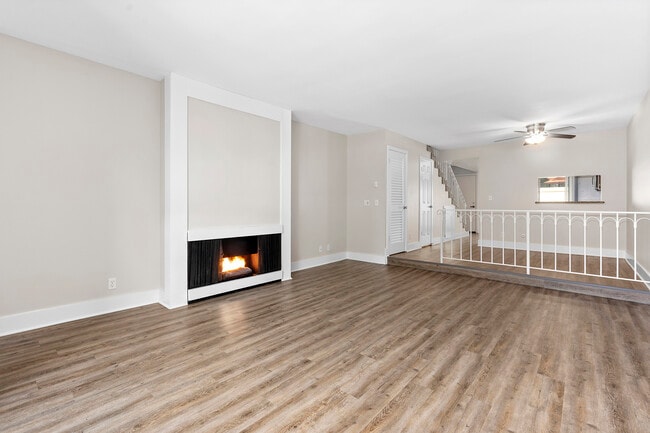 Parkway Plaza Apartments