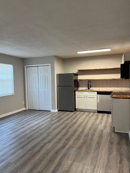 Photo - S. Knox 1bd/1ba- 1st floor Unit Available Now Unit 1