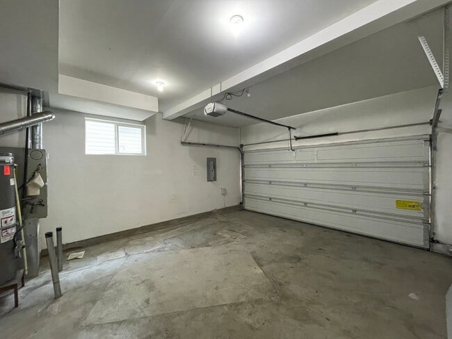 Photo - Hillsboro 3Bedroom 2.5 Bath + Den ~ Includes Washer & Dryer and Garage ~ Orenco Gardens Neighborh...