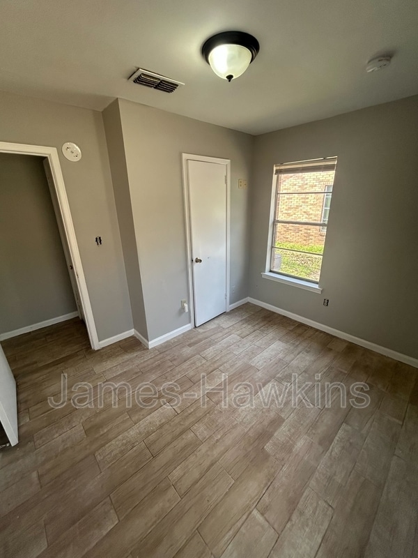 Photo - 940 Pebblebrook Dr