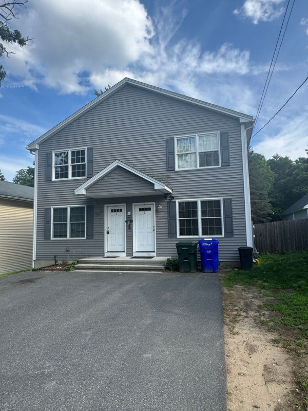 Photo - 135-137 Laconia St Unidad 137