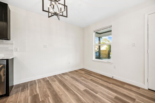 Photo - 6321 Joe Louis Ln