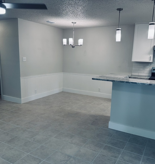 Photo - 11605 Castle Rock Ct Unidad B