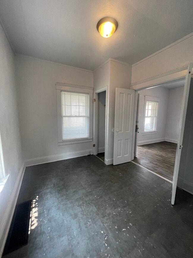 Photo - 1126 W Indiana Ave