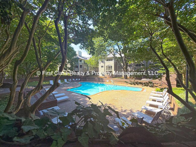 Photo - 741 Bishops Park Dr