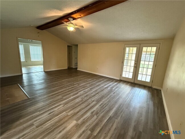 Photo - 2401 Ridglea Ct