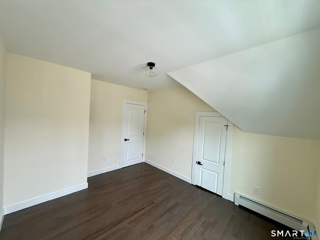Photo - 449 Stanley St Unit 3