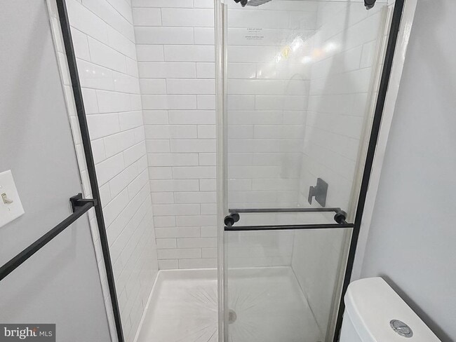 Photo - 733 N Linwood Ave